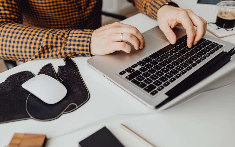 How to Use AI to Find a Job Without Becoming Another Generic Applicant