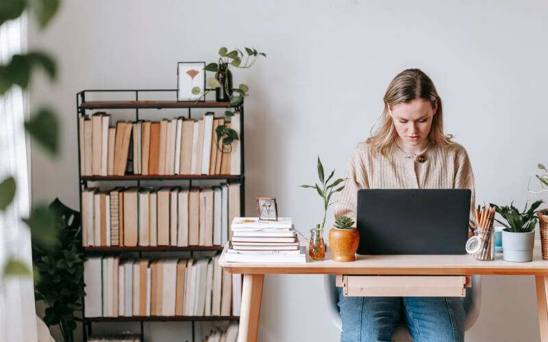 Machine Learning Engineer vs Applied Scientist vs Research Scientist: Choose the Work, Not the Title